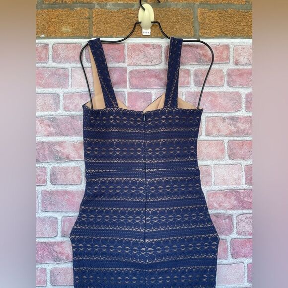 Dress the Population Navy Lace Nicole Dress size small - Picture 10 of 16